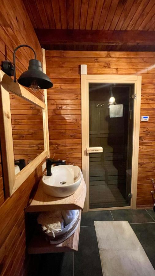 Panurlawoodenhouse Ozel Havuz& Sauna Mavi Luaran gambar