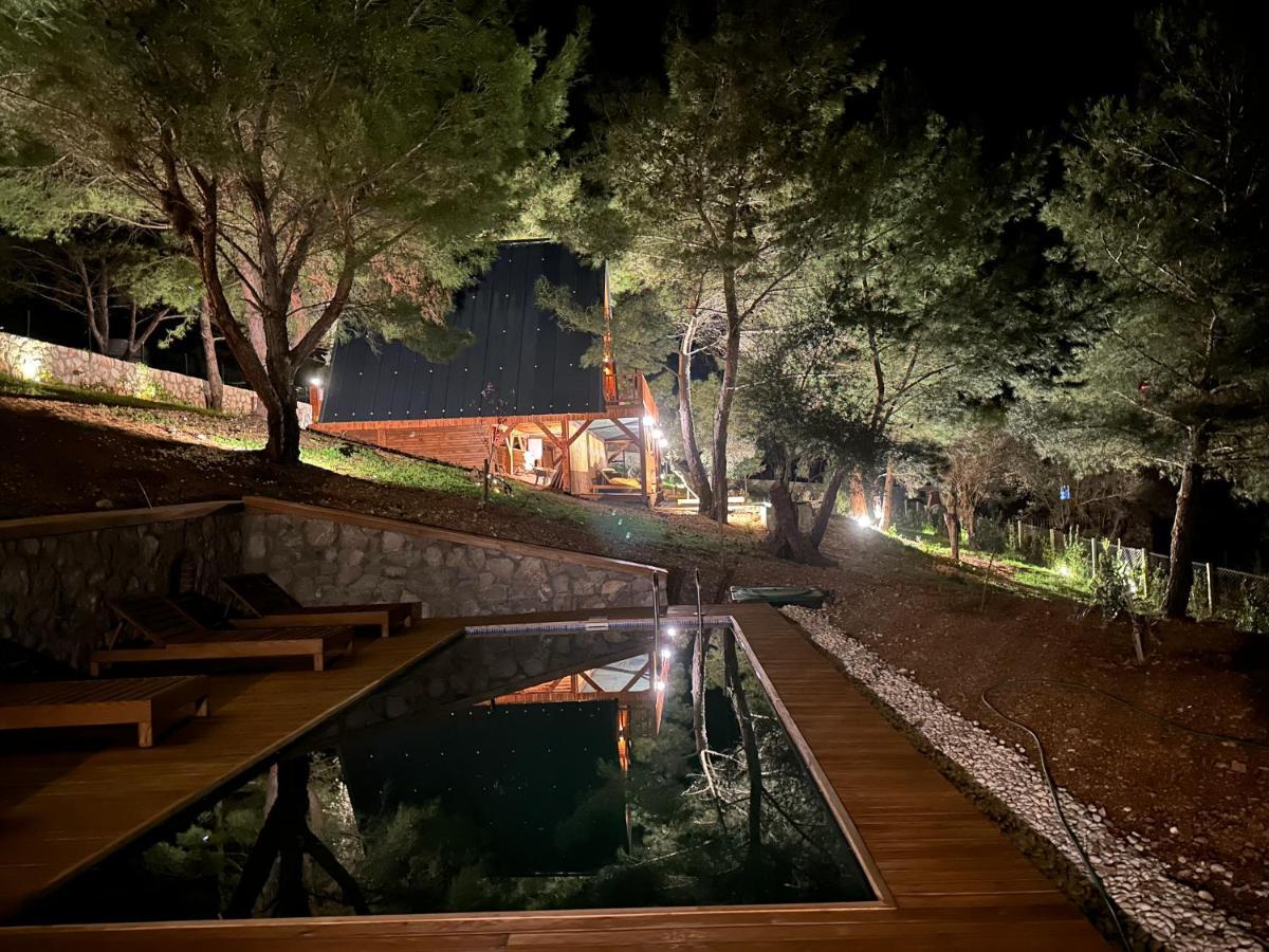 Panurlawoodenhouse Oezel Havuz& Sauna Mavi Luaran gambar