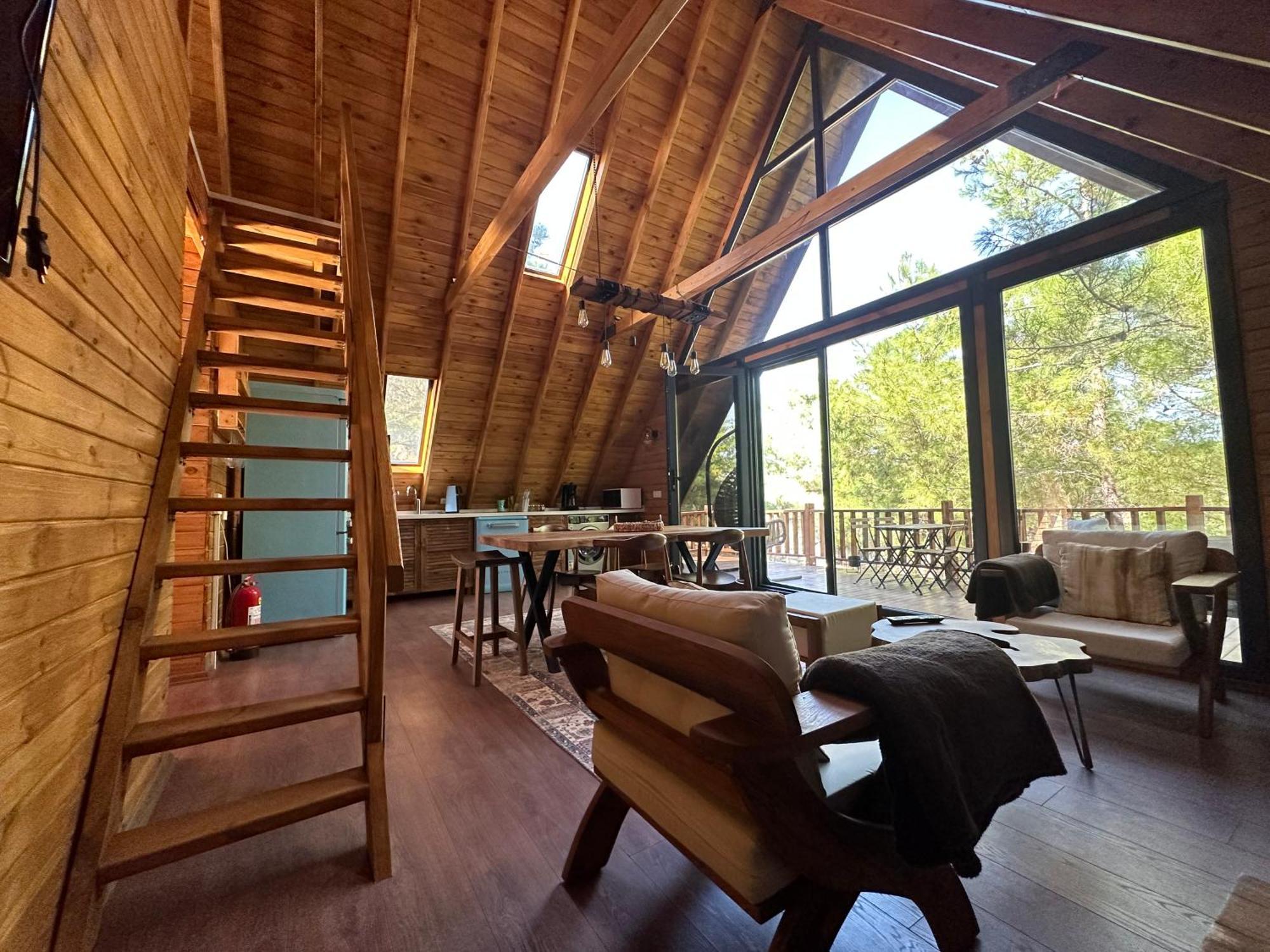 Panurlawoodenhouse Oezel Havuz& Sauna Mavi Luaran gambar