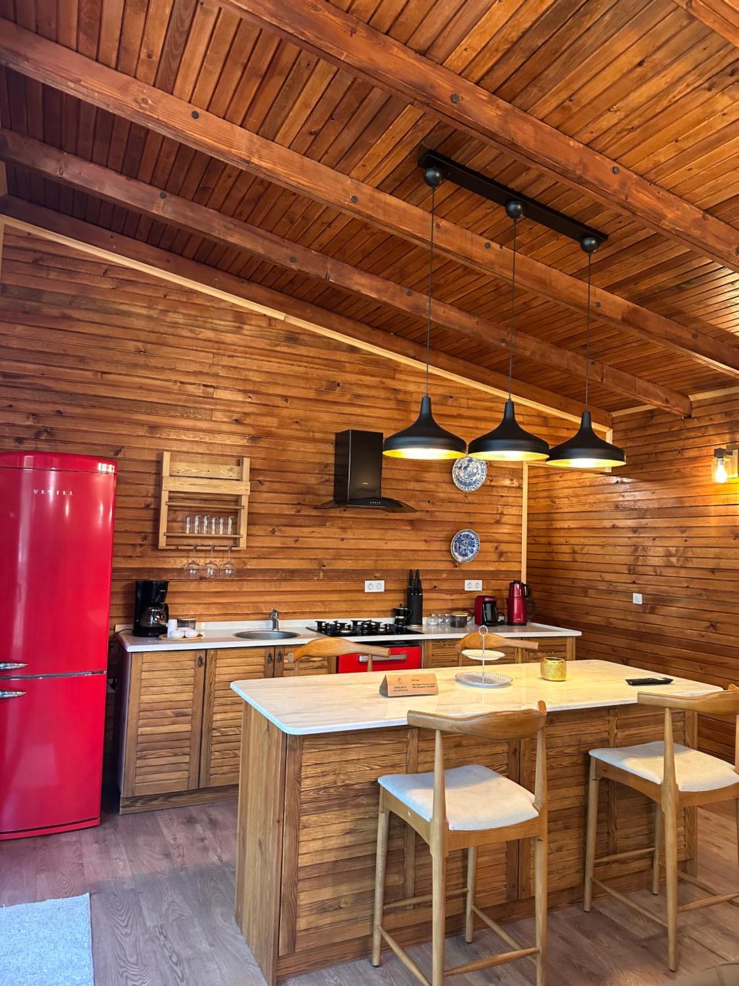 Panurlawoodenhouse Oezel Havuz& Sauna Mavi Luaran gambar